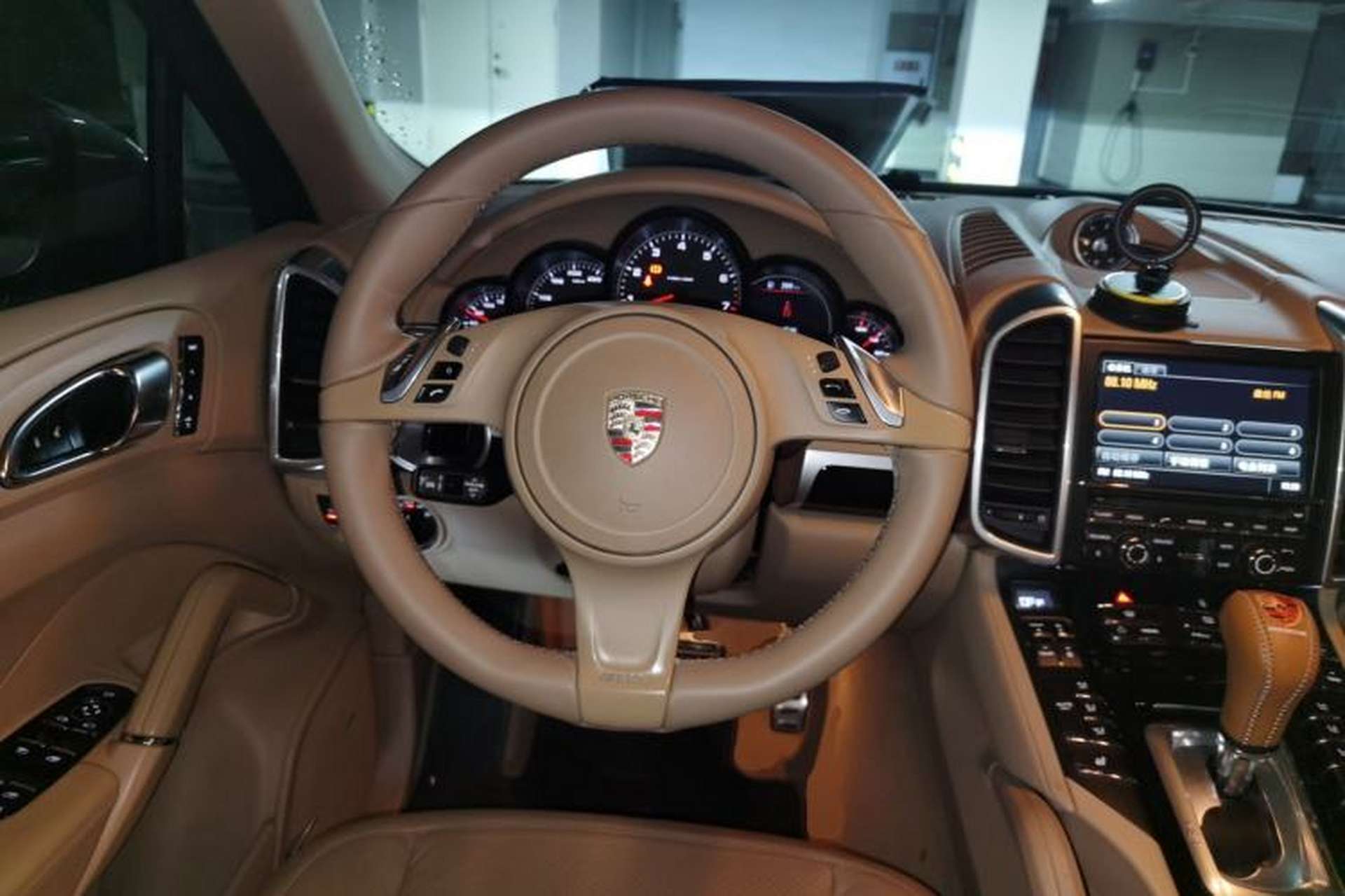 Used Porsche Cayenne 2011 Cayenne 3.0T Steering Wheel