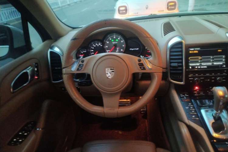 Used Porsche Cayenne 2011 Cayenne S Hybrid 3.0T Steering Wheel