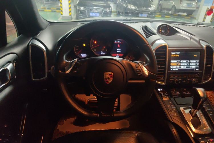 Used Porsche Cayenne 2011 Cayenne 3.0T Steering Wheel
