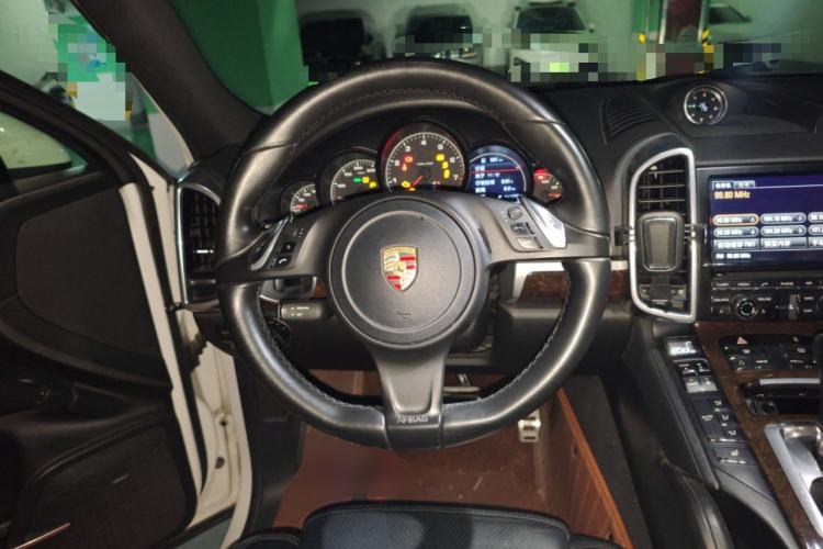 Used Porsche Cayenne 2011 Cayenne 3.0T Steering Wheel