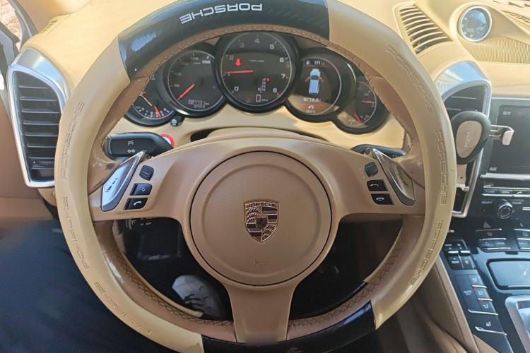 Used Porsche Cayenne 2011 Cayenne 3.0T Steering Wheel