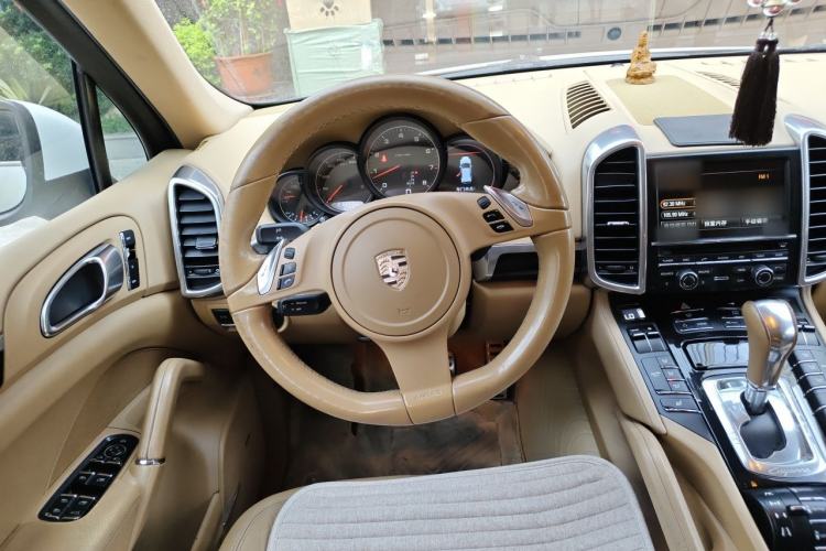 Used Porsche Cayenne 2011 Cayenne 3.0T Steering Wheel