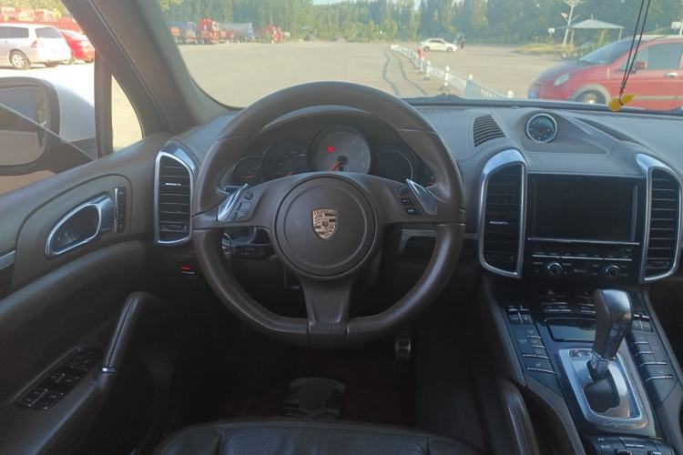Used Porsche Cayenne 2011 Cayenne S 4.8L Steering Wheel