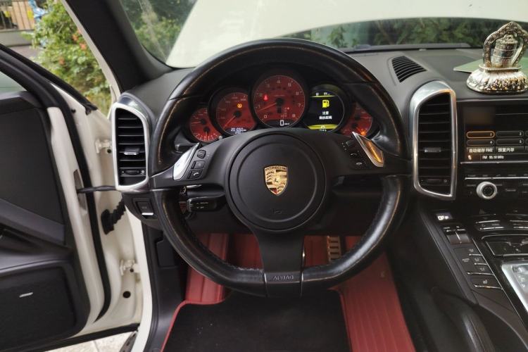 Used Porsche Cayenne 2011 Cayenne 3.0T Steering Wheel