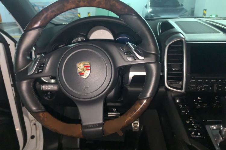 Used Porsche Cayenne 2011 Cayenne S 4.8L Steering Wheel