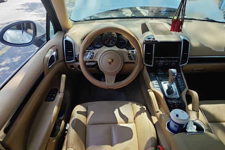 Used Porsche Cayenne 2011 Cayenne 3.0T Steering Wheel