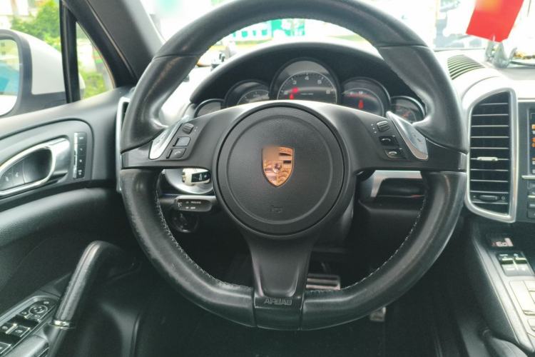 Used Porsche Cayenne 2011 Cayenne 3.0T Steering Wheel