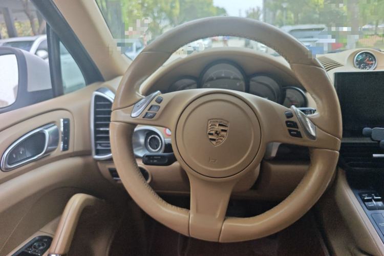 Used Porsche Cayenne 2011 3.6L automatic transmission U.S. specification Steering Wheel
