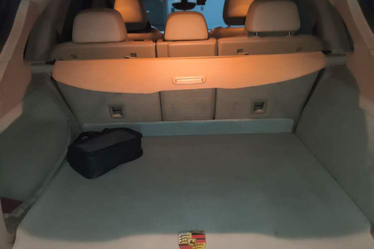 Used Porsche Cayenne 2011 Cayenne 3.0T Trunk