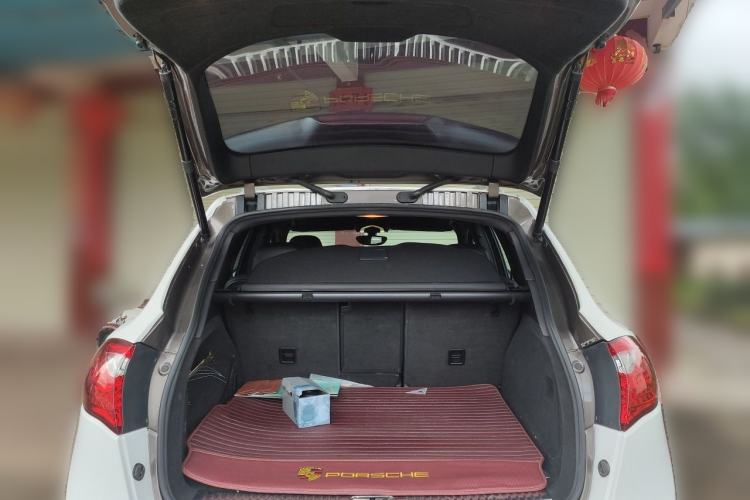 Used Porsche Cayenne 2011 Cayenne 3.0T Trunk