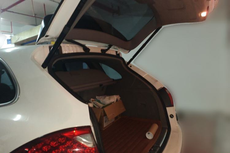Used Porsche Cayenne 2011 Cayenne 3.0T Trunk