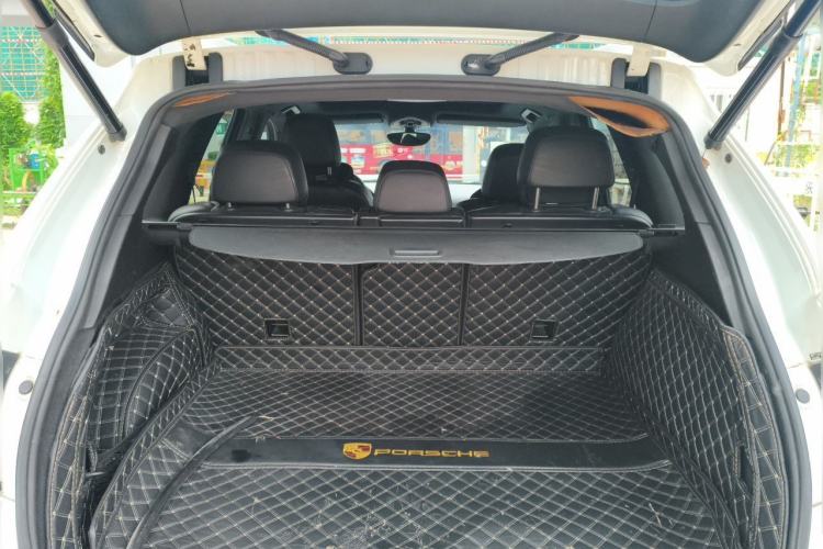 Used Porsche Cayenne 2011 Cayenne 3.0T Trunk