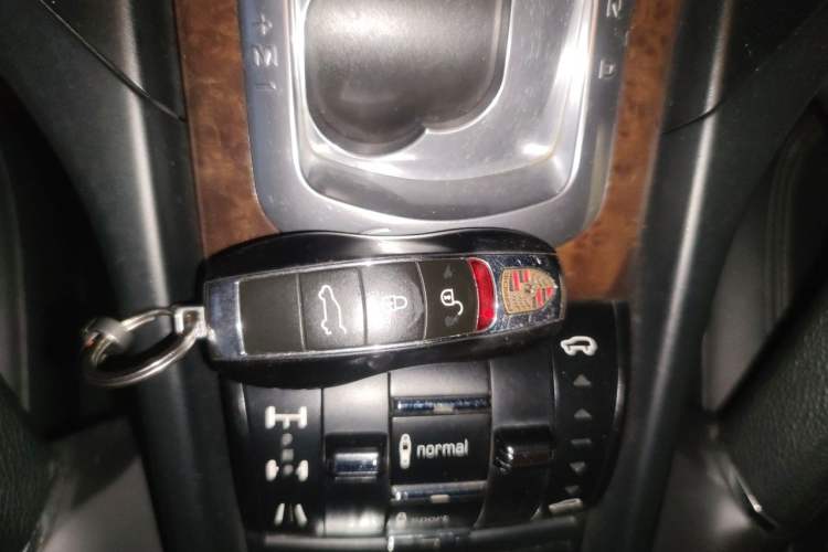 Used Porsche Cayenne 2011 Cayenne 3.0T Vehicle Key