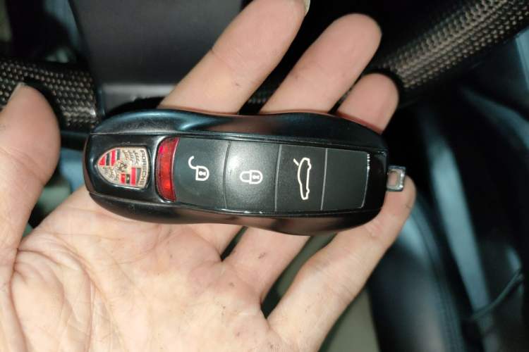 Used Porsche Cayenne 2011 Cayenne 3.0T Vehicle Key