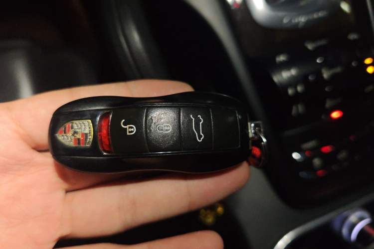 Used Porsche Cayenne 2011 Cayenne 3.0T Vehicle Key