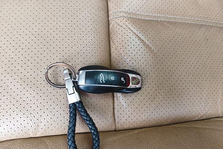 Used Porsche Cayenne 2011 Cayenne S Hybrid 3.0T Vehicle Key