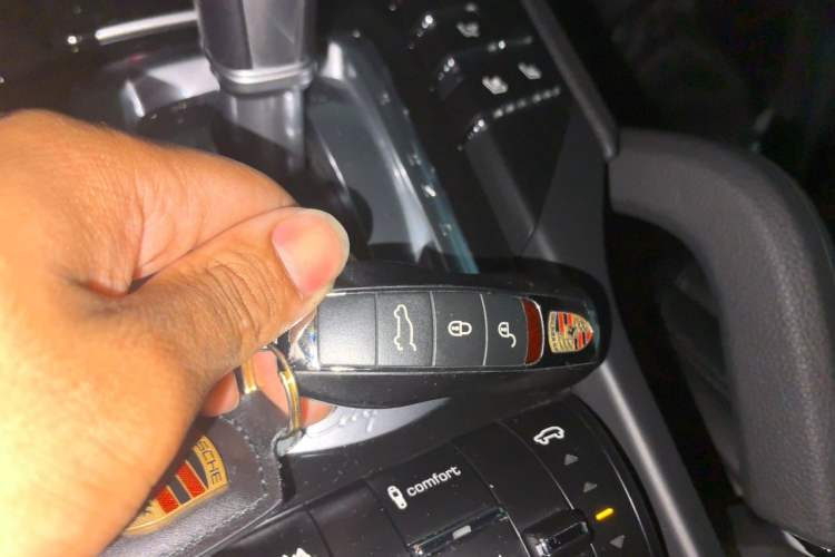 Used Porsche Cayenne 2011 Cayenne S 4.8L Vehicle Key