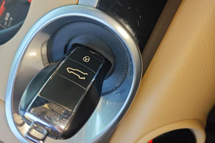 Used Porsche Cayenne 2011 Cayenne 3.0T Vehicle Key