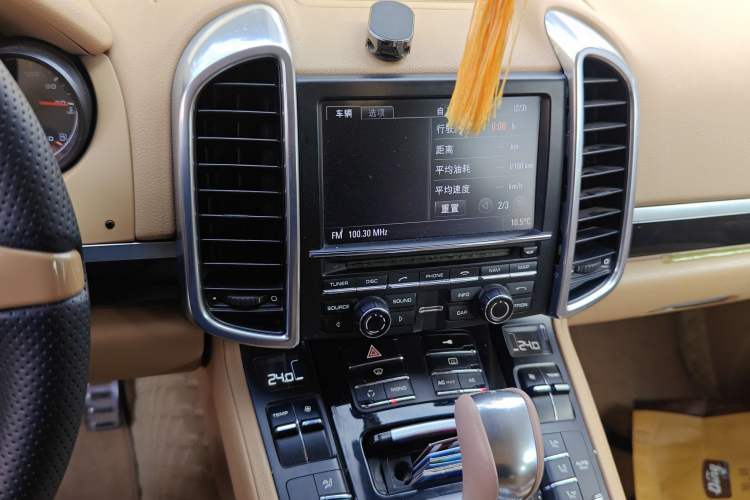 Used Porsche Cayenne 2011 Cayenne 3.0T Audio And AC Panel