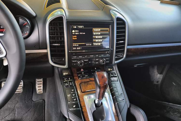 Used Porsche Cayenne 2011 Cayenne 3.0T Audio And AC Panel