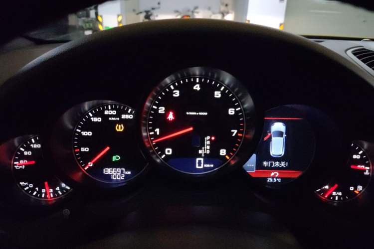Used Porsche Cayenne 2011 Cayenne 3.0T Instrument Cluster