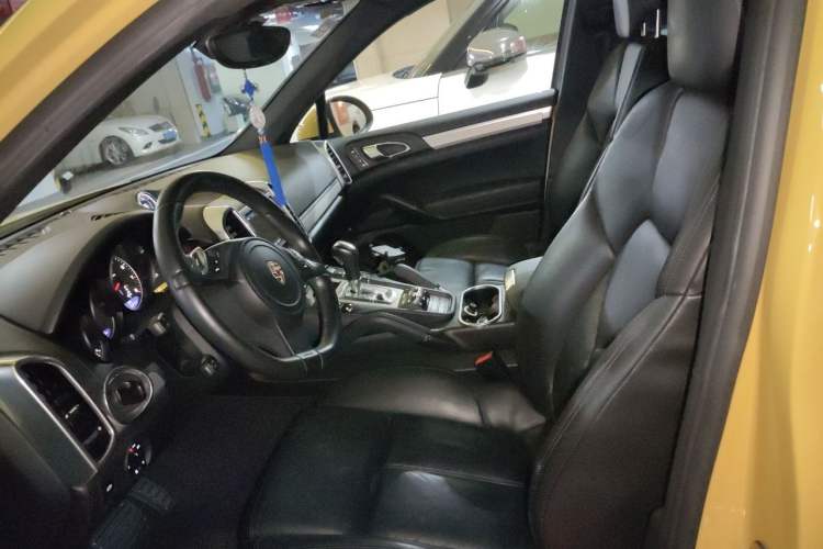 Used Porsche Cayenne 2011 Cayenne 3.0T Left Front Seat