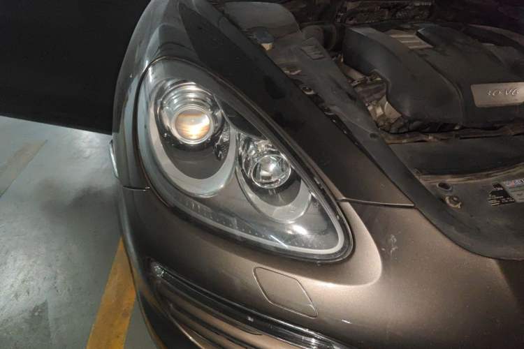 Used Porsche Cayenne 2011 Cayenne 3.0T Right Front Headlight