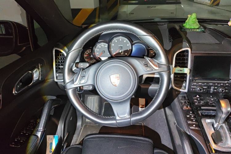 Used Porsche Cayenne 2011 Cayenne 3.0T Steering Wheel