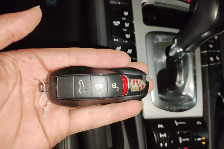 Used Porsche Cayenne 2011 Cayenne 3.0T Vehicle Key