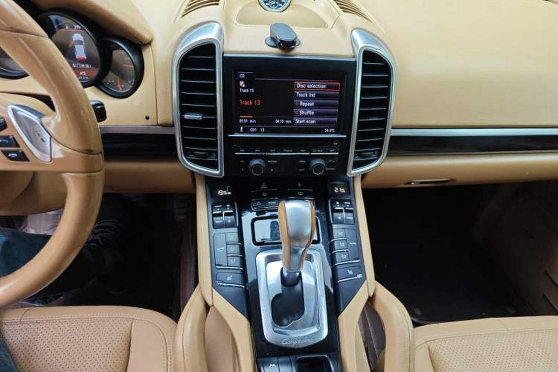 Used Porsche Cayenne  Audio And AC Panel