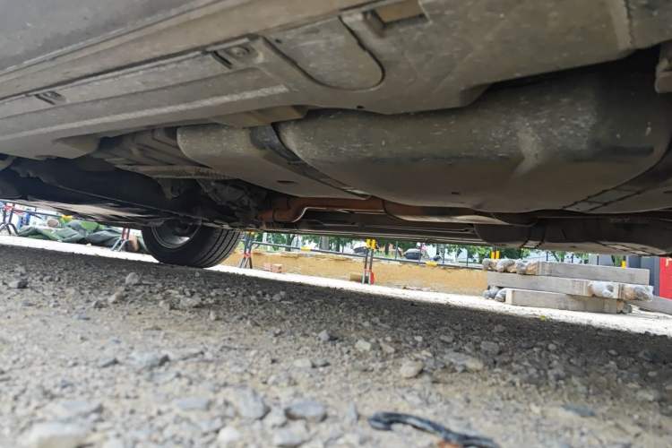 Used Porsche Cayenne  Chassis Rear Left
