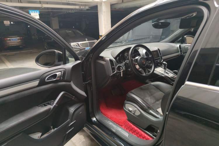 Used Porsche Cayenne 2012 Cayenne GTS 4.8L Driver Seat