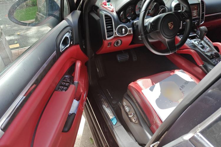 Used Porsche Cayenne 2012 Cayenne GTS 4.8L Driver Seat