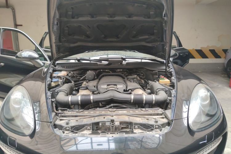 Used Porsche Cayenne 2012 Cayenne GTS 4.8L Engine Bay