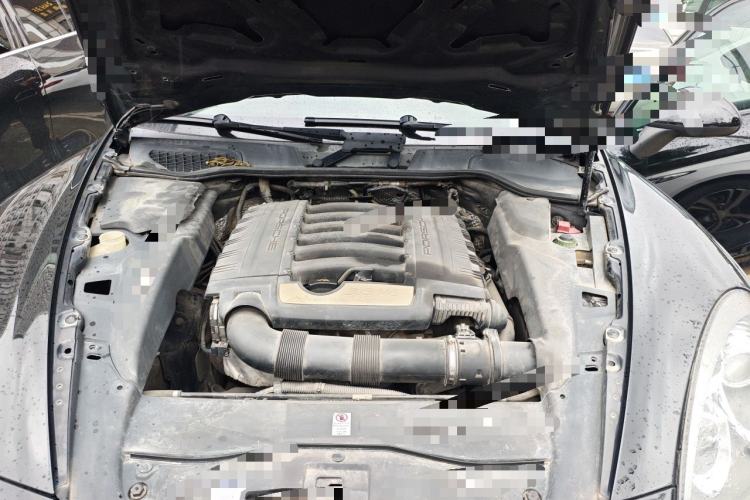 Used Porsche Cayenne  Engine Bay