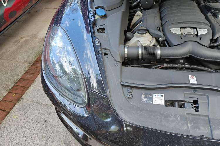 Used Porsche Cayenne 2012 Cayenne GTS 4.8L Engine Bay Right