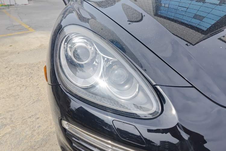 Used Porsche Cayenne  Right Front Headlight