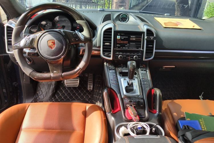 Used Porsche Cayenne 2012 Cayenne GTS 4.8L Center Console