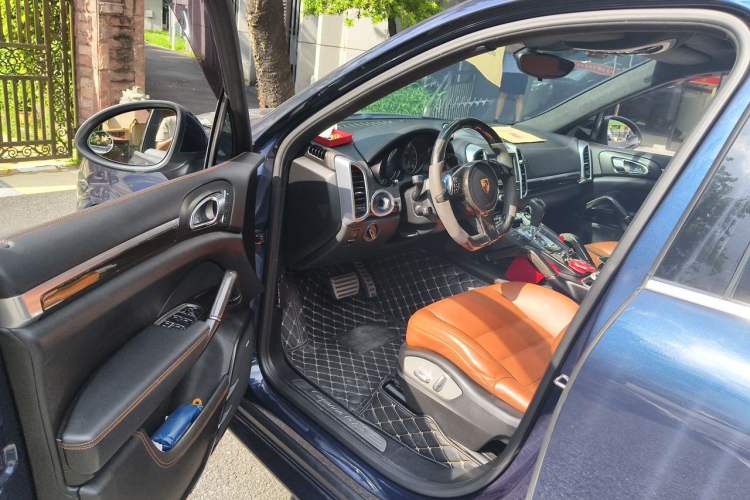 Used Porsche Cayenne 2012 Cayenne GTS 4.8L Driver Seat
