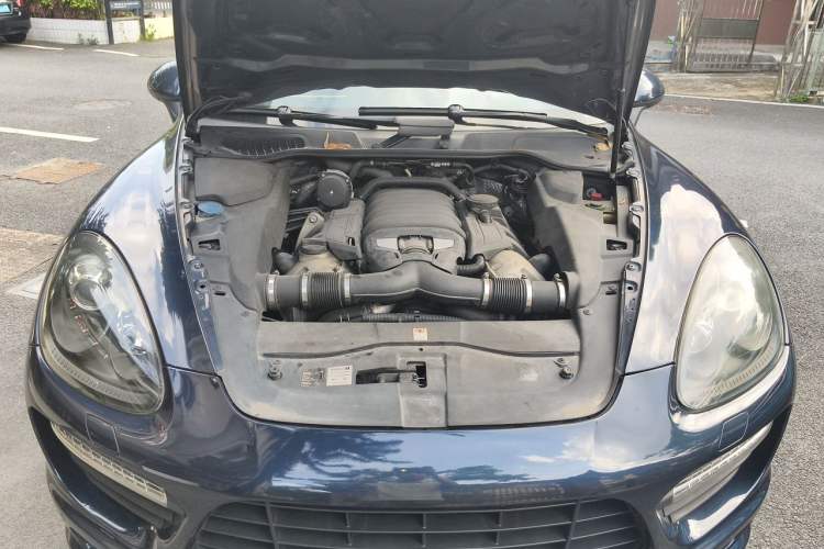 Used Porsche Cayenne 2012 Cayenne GTS 4.8L Engine Bay