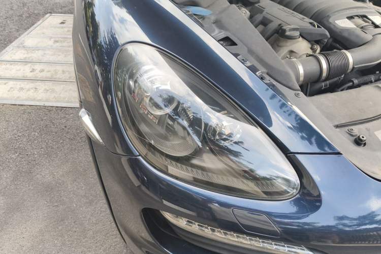 Used Porsche Cayenne 2012 Cayenne GTS 4.8L Right Front Headlight