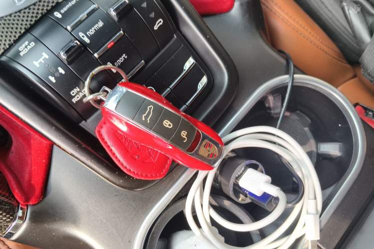 Used Porsche Cayenne 2012 Cayenne GTS 4.8L Vehicle Key