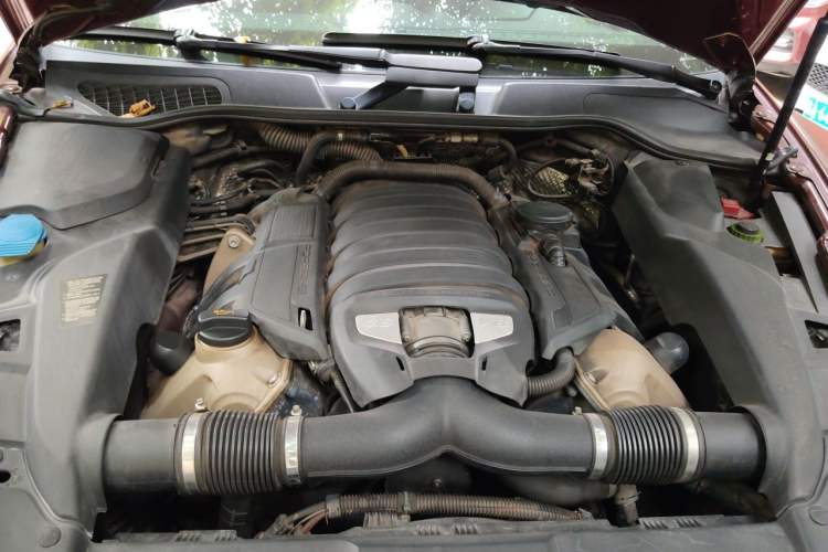 Used Porsche Cayenne 2012 Cayenne GTS 4.8L Engine Bay