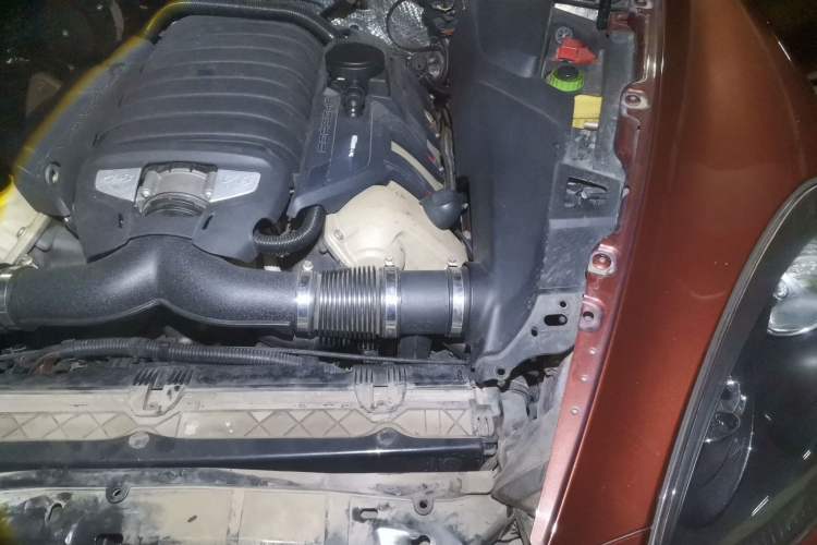 Used Porsche Cayenne 2012 Cayenne GTS 4.8L Engine Bay Left