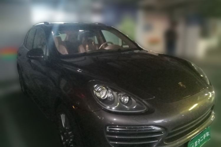 Used Porsche Cayenne 2012 3.0T parallel import Front Right 45 Deg