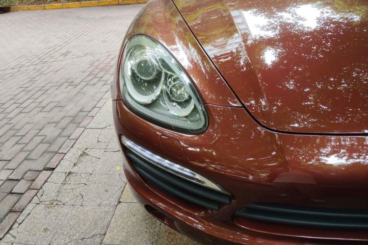 Used Porsche Cayenne 2012 Cayenne GTS 4.8L Right Front Headlight