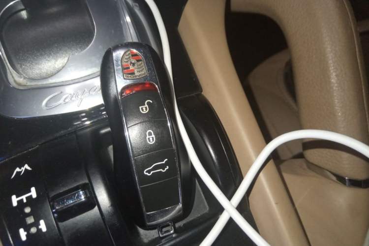 Used Porsche Cayenne 2012 3.0T parallel import Vehicle Key