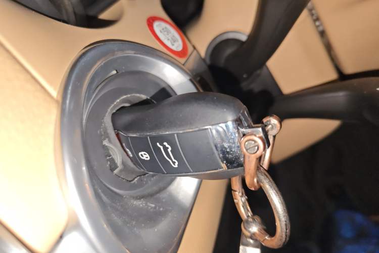 Used Porsche Cayenne 2012 3.0T parallel import Vehicle Key