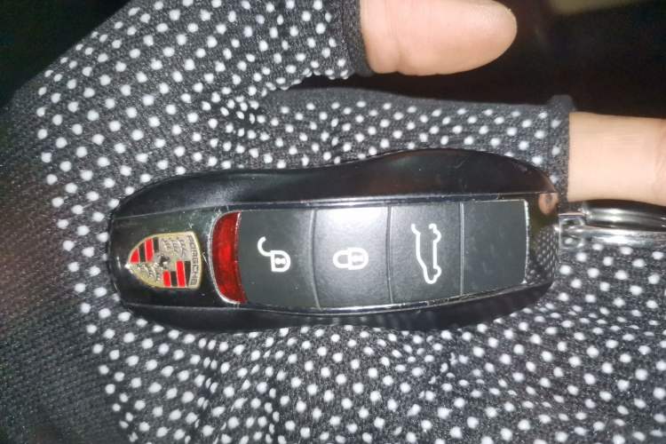 Used Porsche Cayenne 2012 Cayenne GTS 4.8L Vehicle Key