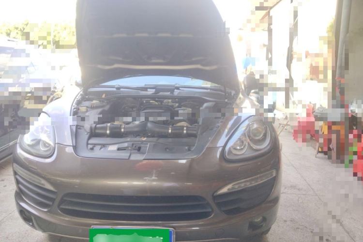 Used Porsche Cayenne 2012 Cayenne GTS 4.8L Engine Bay